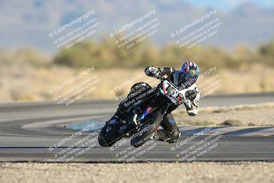 media/Dec-07-2025-CVMA (Sun) [[3e7d2de5dc]]/Race 18-Formula Twins-Formula 40 UL/